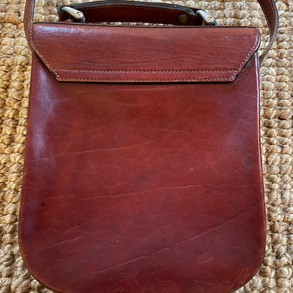 Oroton leather shoulder bag or purse - Picture 5 of 6